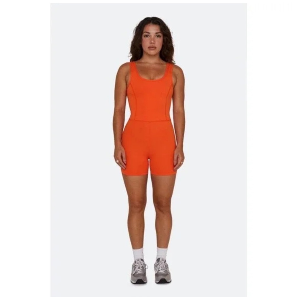 SET active shortysuit